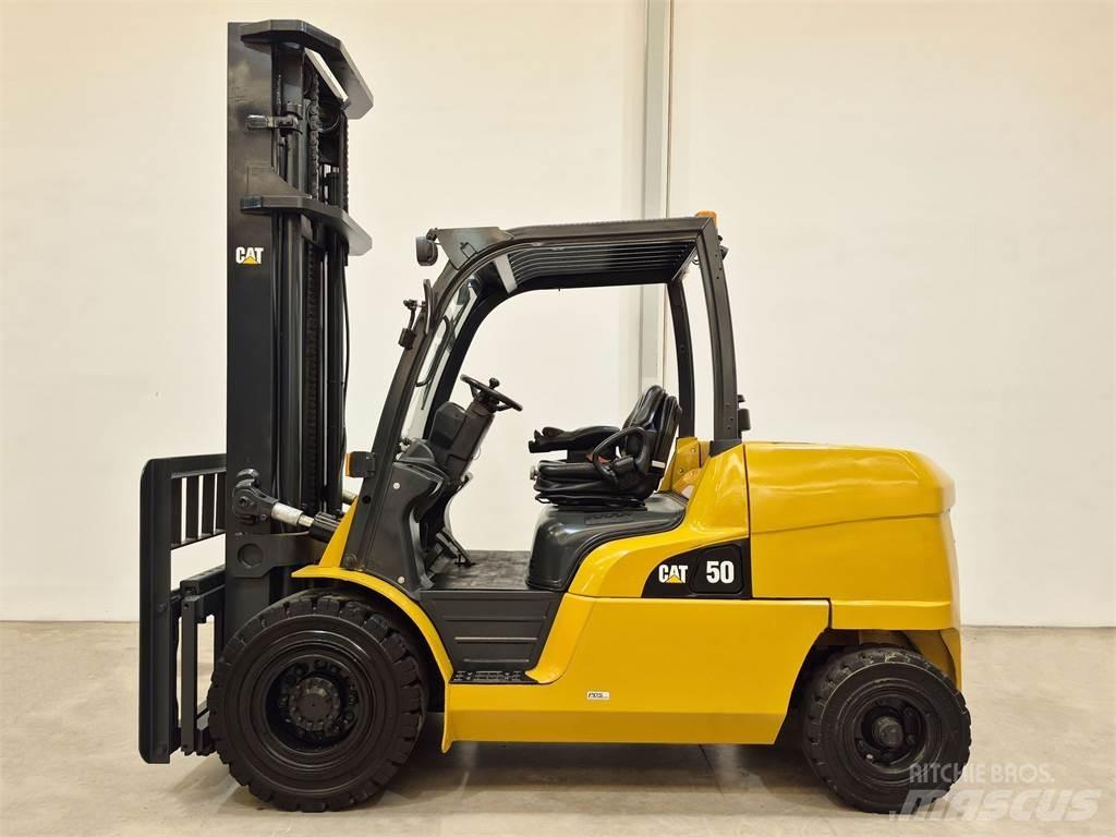CAT DP50NB Dyzeliniai krautuvai