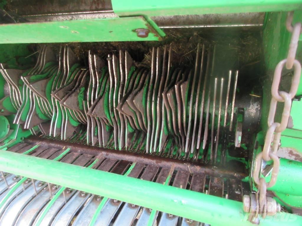 John Deere 644 Ritinių presai