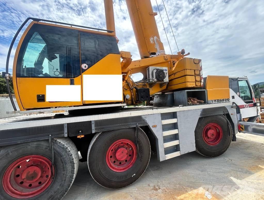 Liebherr LTM 1055 Visureigiai kranai