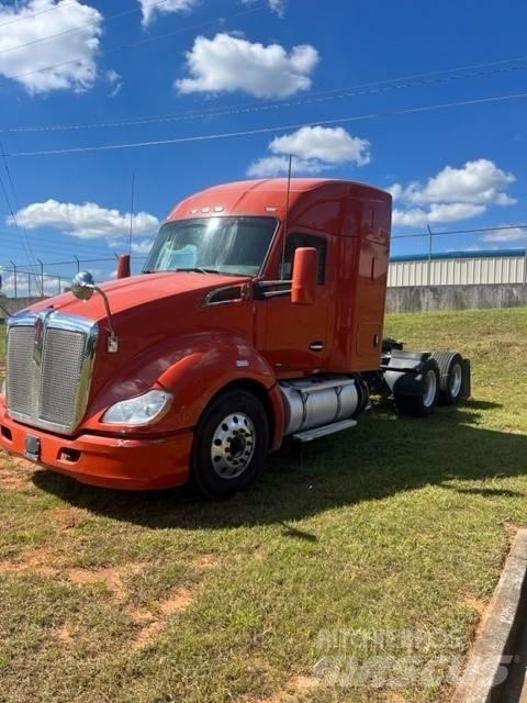 Kenworth T 680 Naudoti vilkikai
