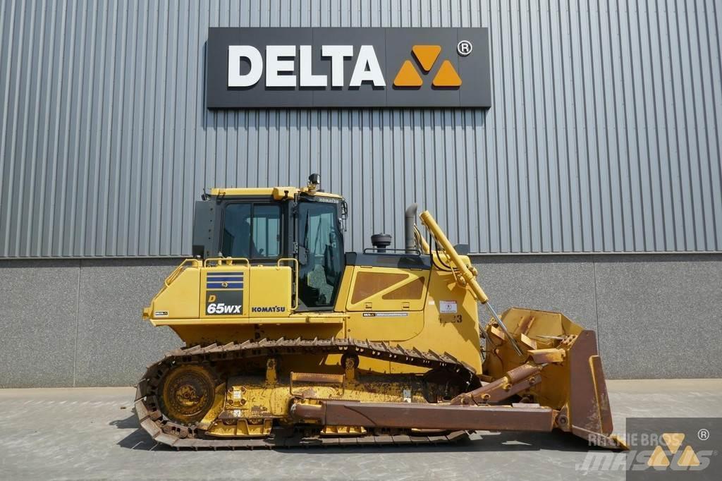 Komatsu D65WX-17 Vikšriniai buldozeriai