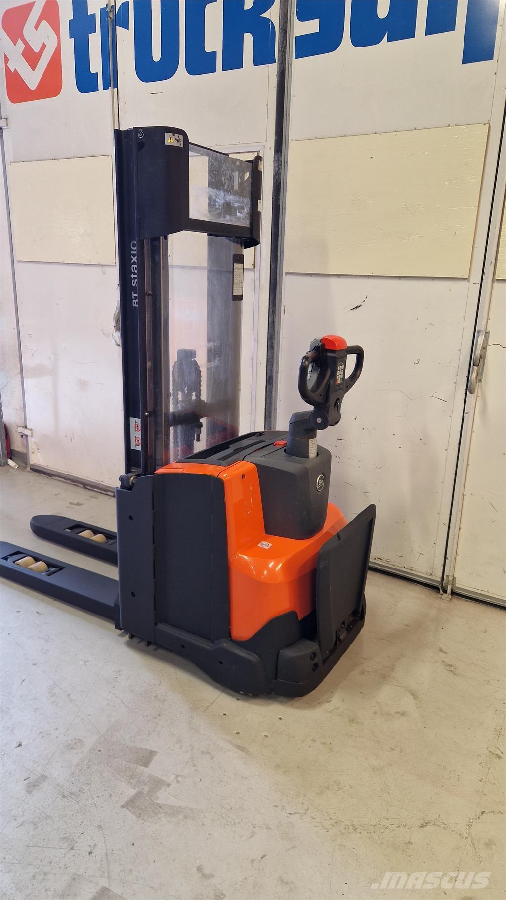 Toyota SWE140L Savaeigiai rietuvai