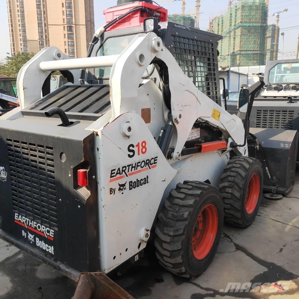 Bobcat S18 Krautuvai su šoniniu pasukimu