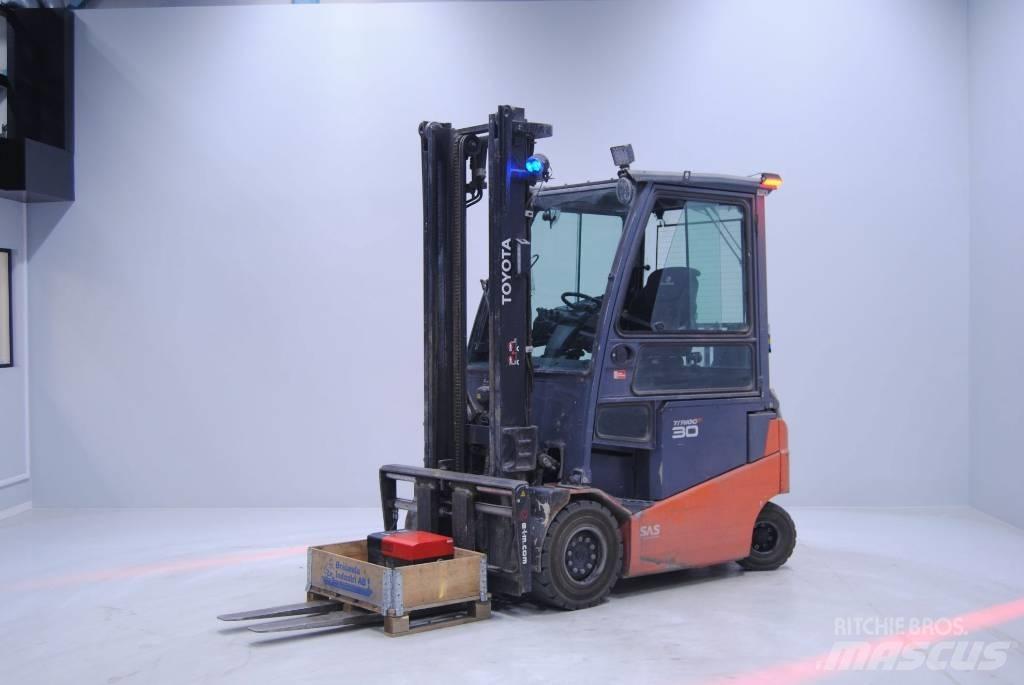 Toyota 8FBMKT30 Elektriniai šakiniai krautuvai