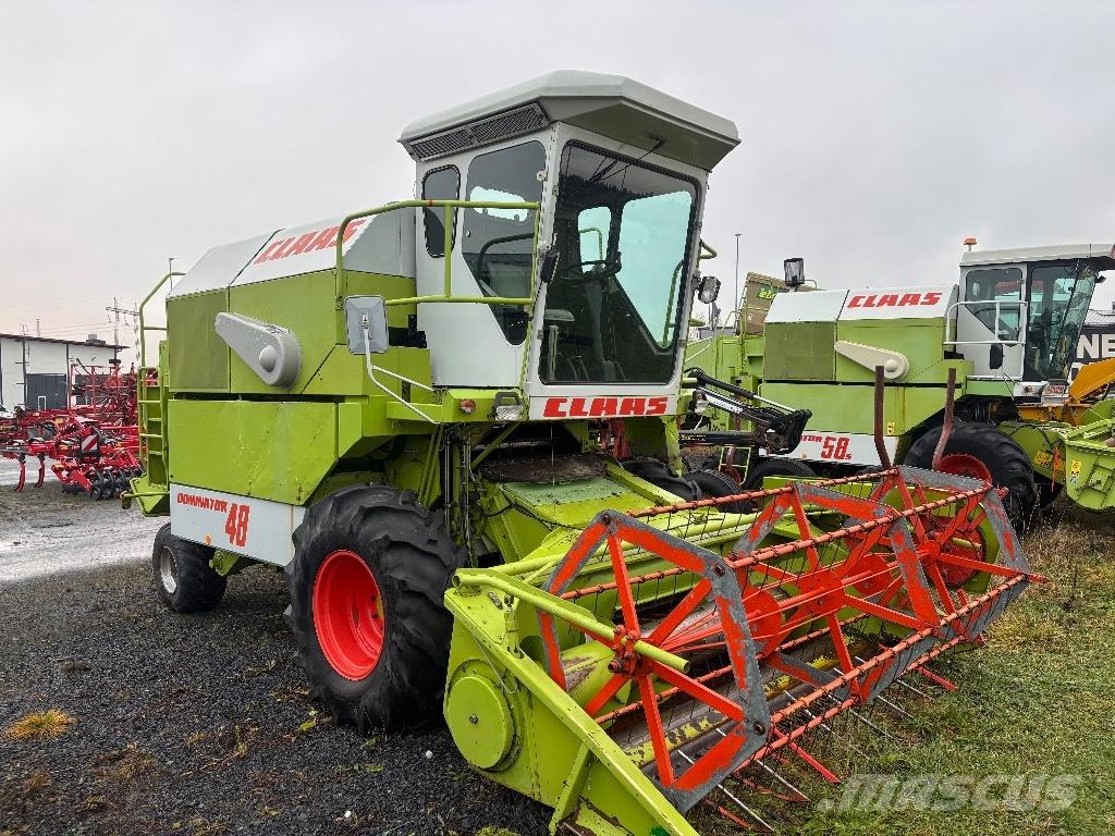 CLAAS 48 Derliaus nuėmimo kombainai