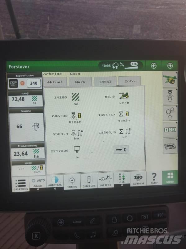 John Deere M952 Prikabinami purkštuvai