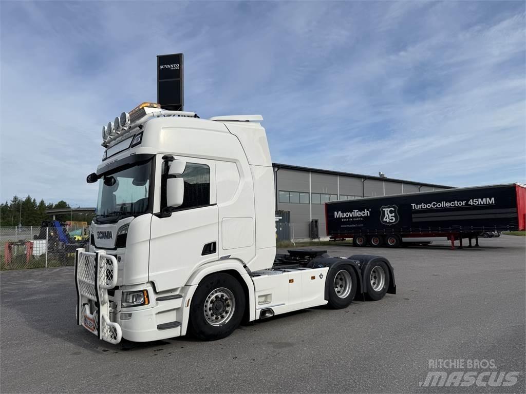 Scania R520 6X2 Naudoti vilkikai