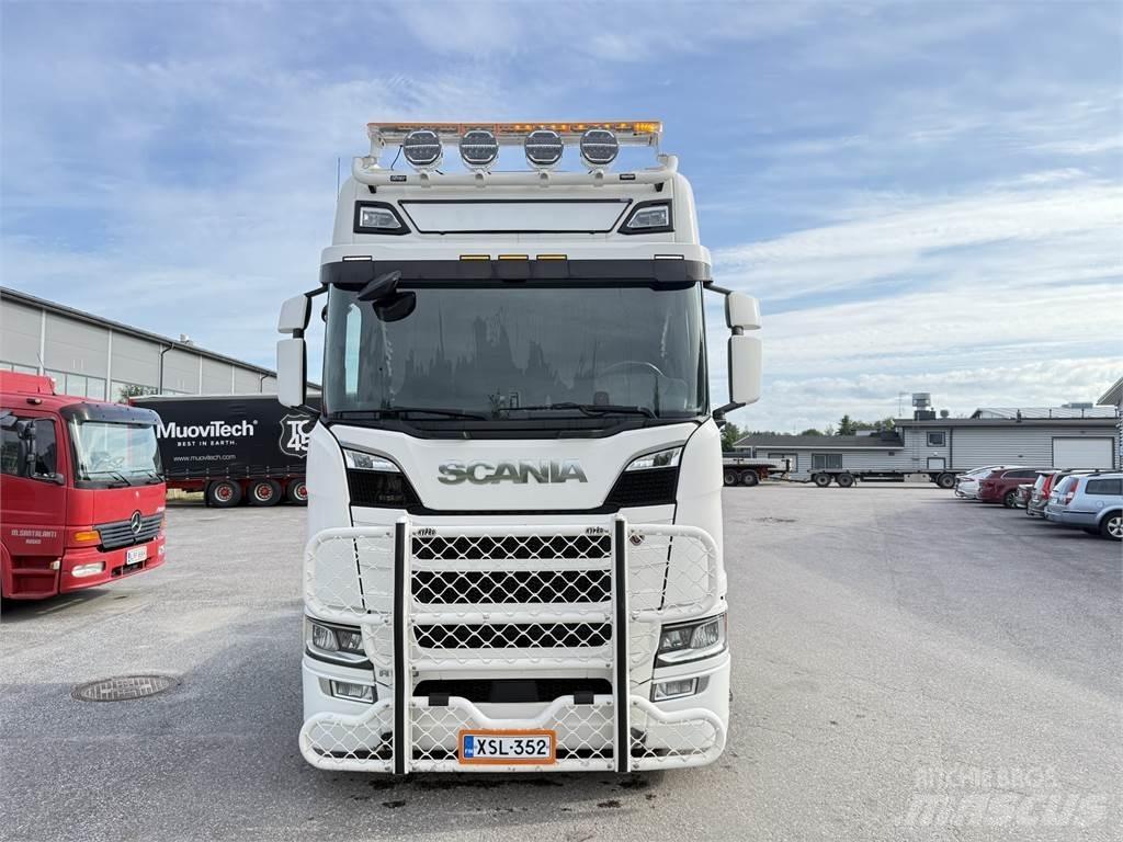 Scania R520 6X2 Naudoti vilkikai