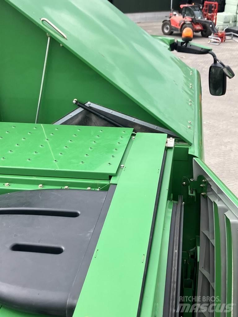 John Deere T550 Derliaus nuėmimo kombainai