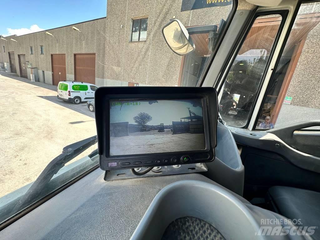 Iveco Trakker 410 Savivarčių priekabų vilkikai