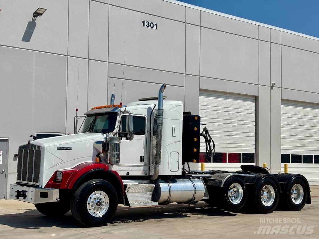 Kenworth T 800 Naudoti vilkikai