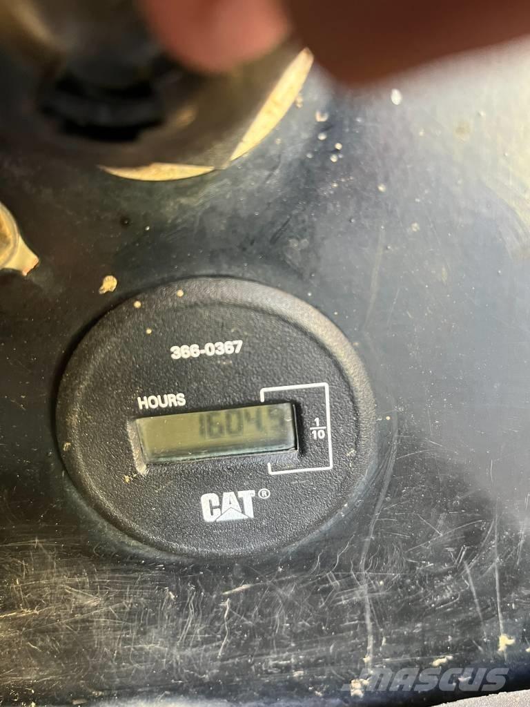CAT 304 E 2 CR Mini ekskavatoriai < 7 t