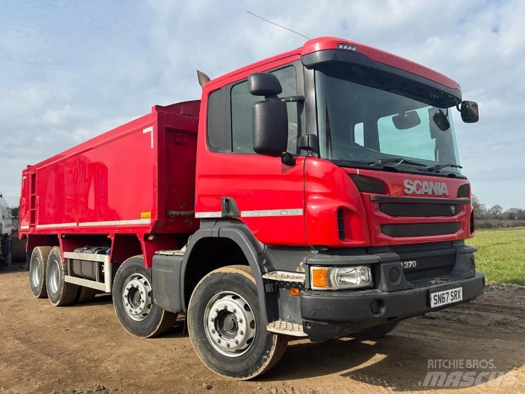 Scania P 370 Savivarčių priekabų vilkikai