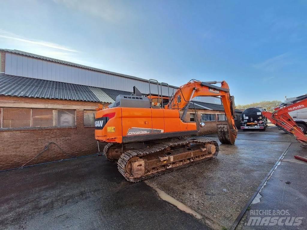Doosan DX235lc Vikšriniai ekskavatoriai