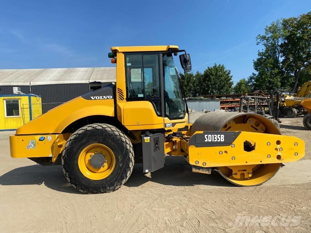 Volvo SD135B Vieno būgno volai