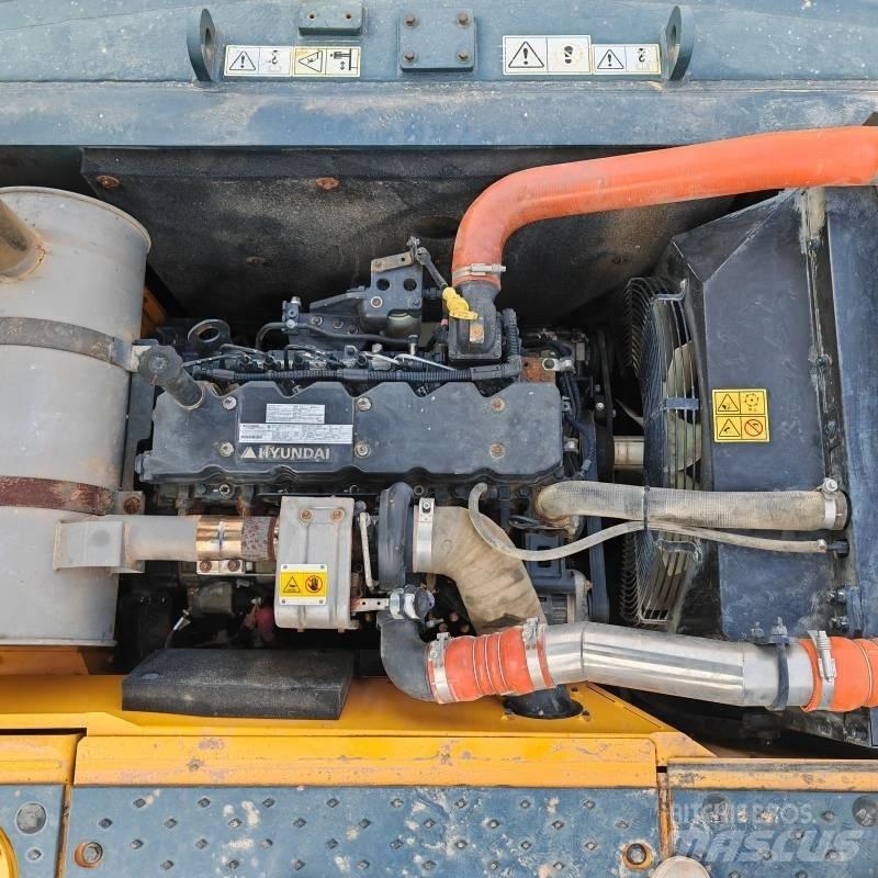 Hyundai 305L Vikšriniai ekskavatoriai