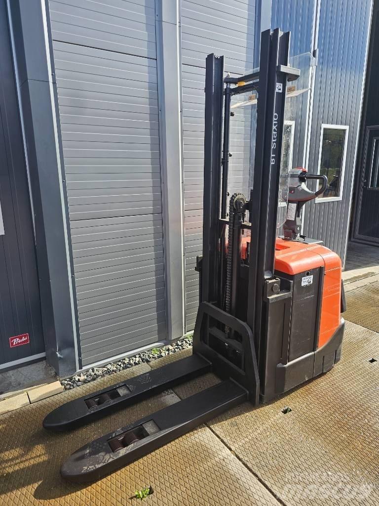 BT SPE 125 4150mm Rankiniai vėžimėliai