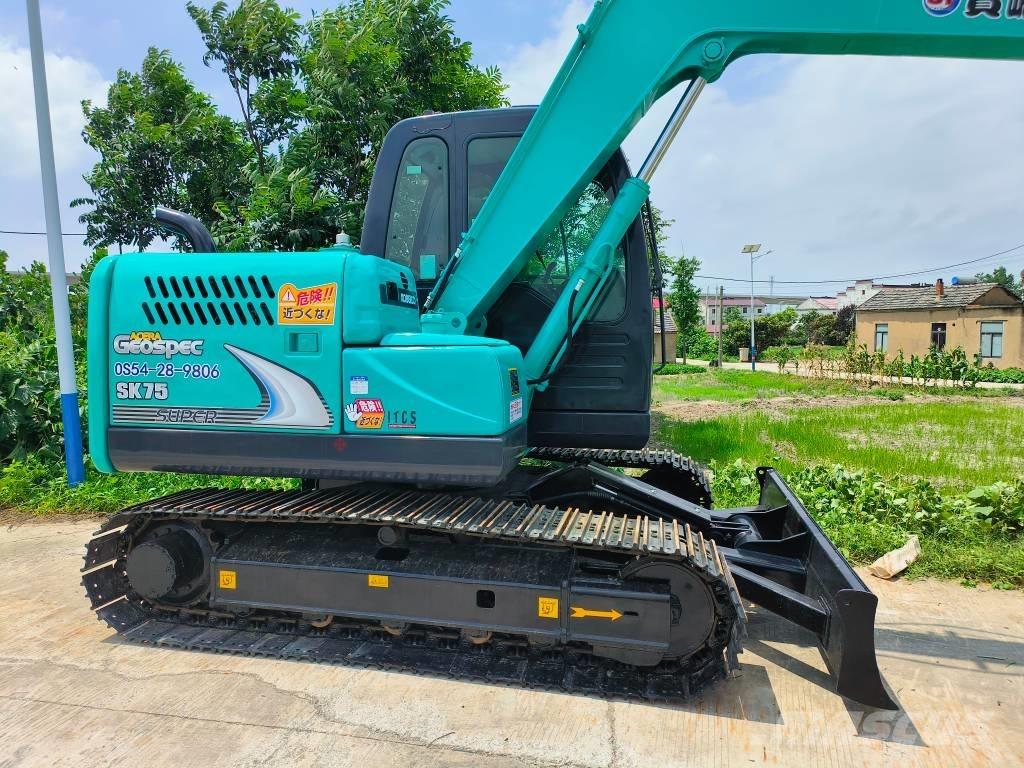 Kobelco SK 75 Vikšriniai ekskavatoriai