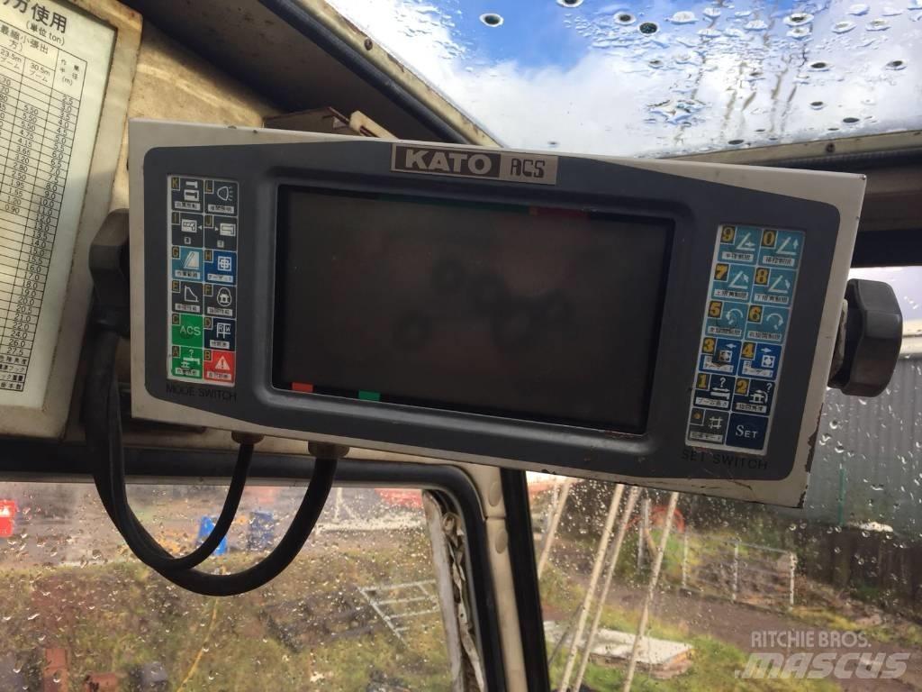 Kato KR30H Visureigiai kranai