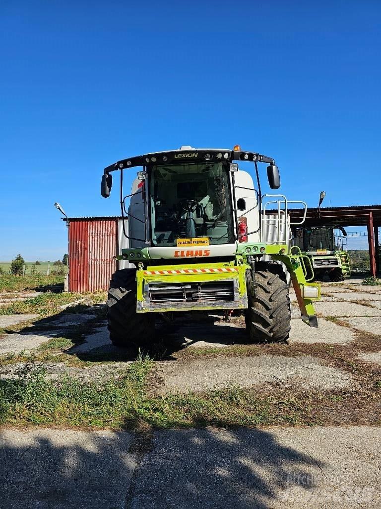 CLAAS Lexion 660 Derliaus nuėmimo kombainai