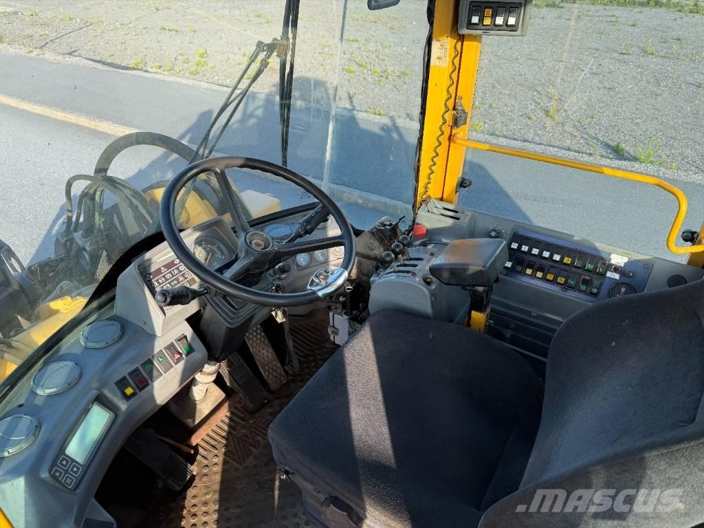 Volvo L 70 C Naudoti ratiniai krautuvai