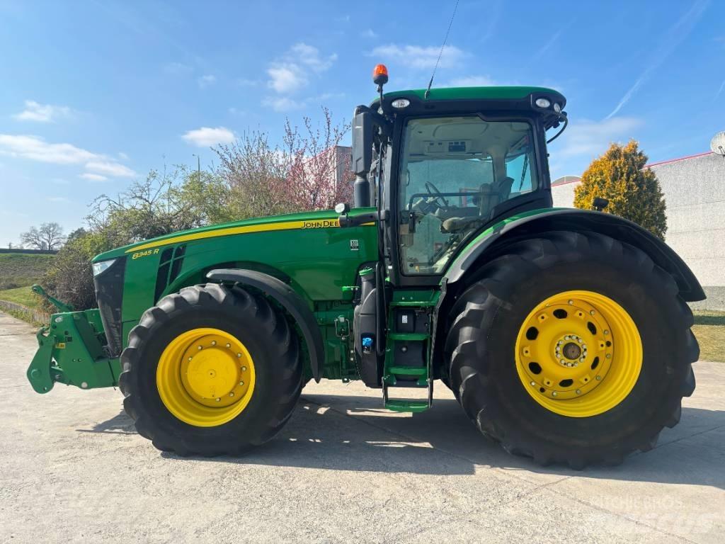 John Deere 8345 R Traktoriai