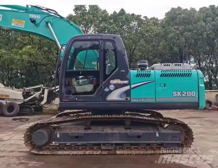 Kobelco SK200 Vikšriniai ekskavatoriai