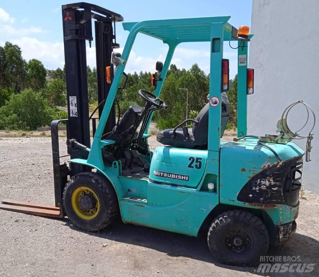 Mitsubishi FG25K LPG (dujiniai) krautuvai