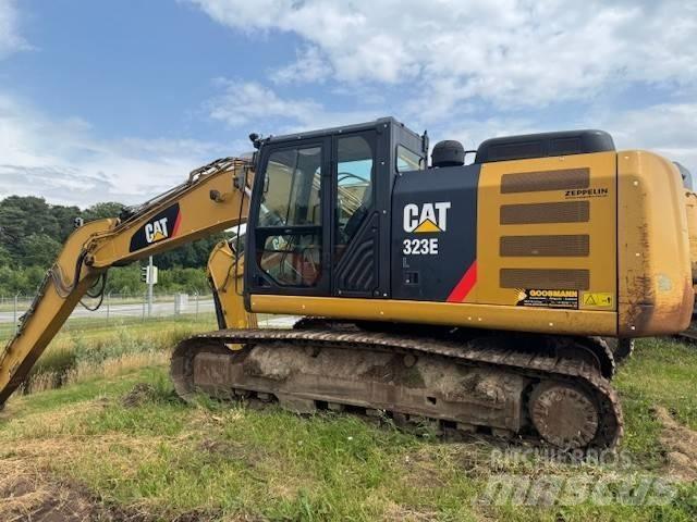CAT 323 E Vikšriniai ekskavatoriai