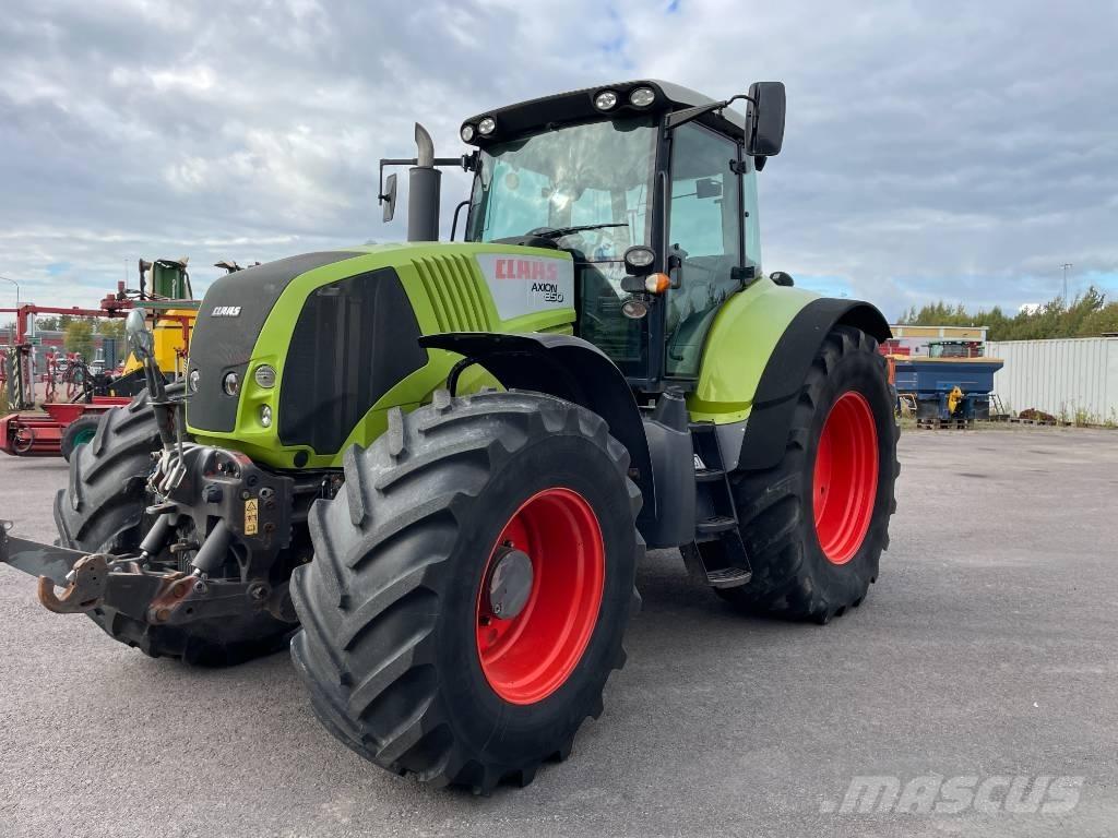 CLAAS Axion 850 Traktoriai