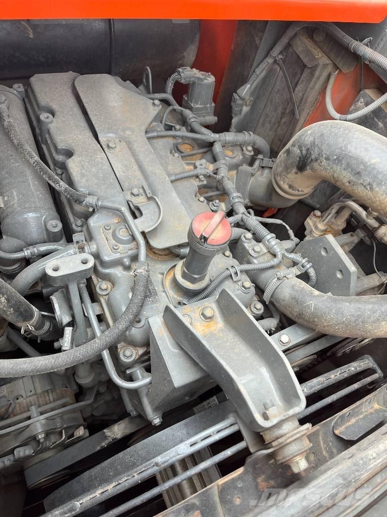 Hitachi 130-5 Vikšriniai ekskavatoriai