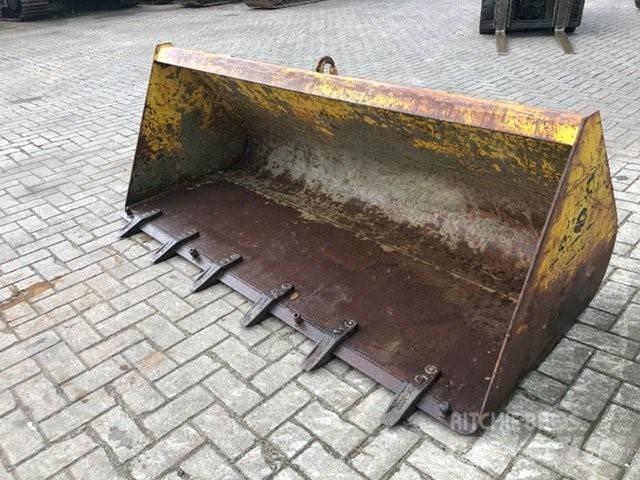 Manitou Tanden bak Kaušai