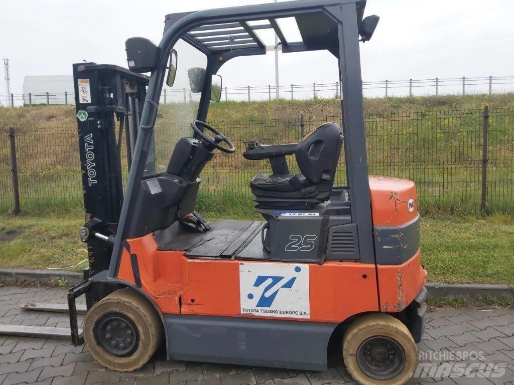 Toyota 7 FB MF 25 Elektriniai šakiniai krautuvai