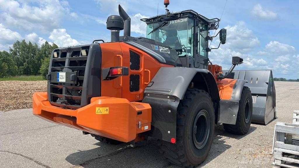 Hitachi ZW 220 Naudoti ratiniai krautuvai
