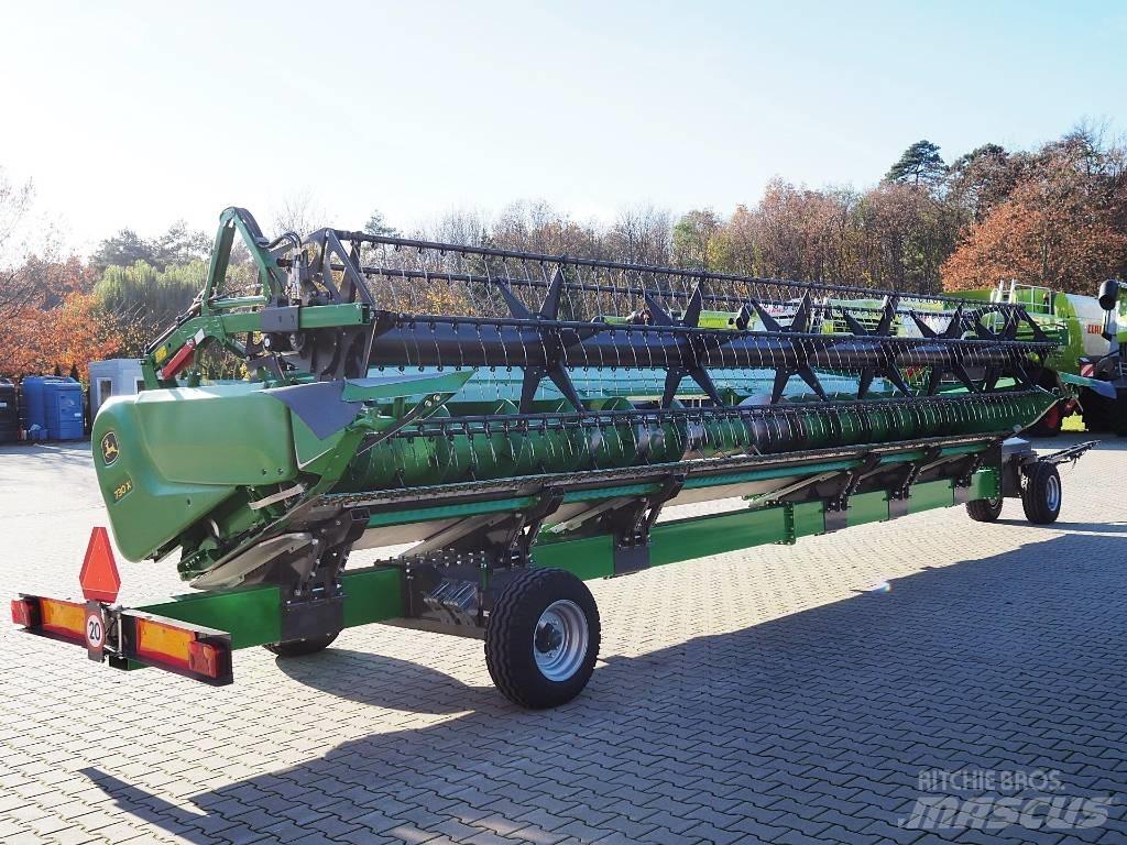John Deere S780 + 730X Derliaus nuėmimo kombainai