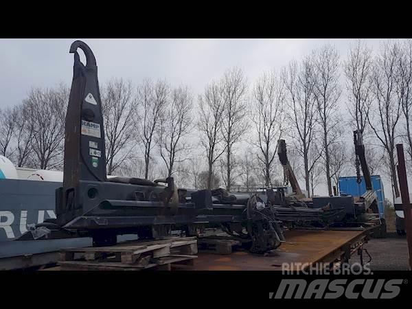 Atlas 25 TON Sunkvežimiai su keliamuoju kabliu