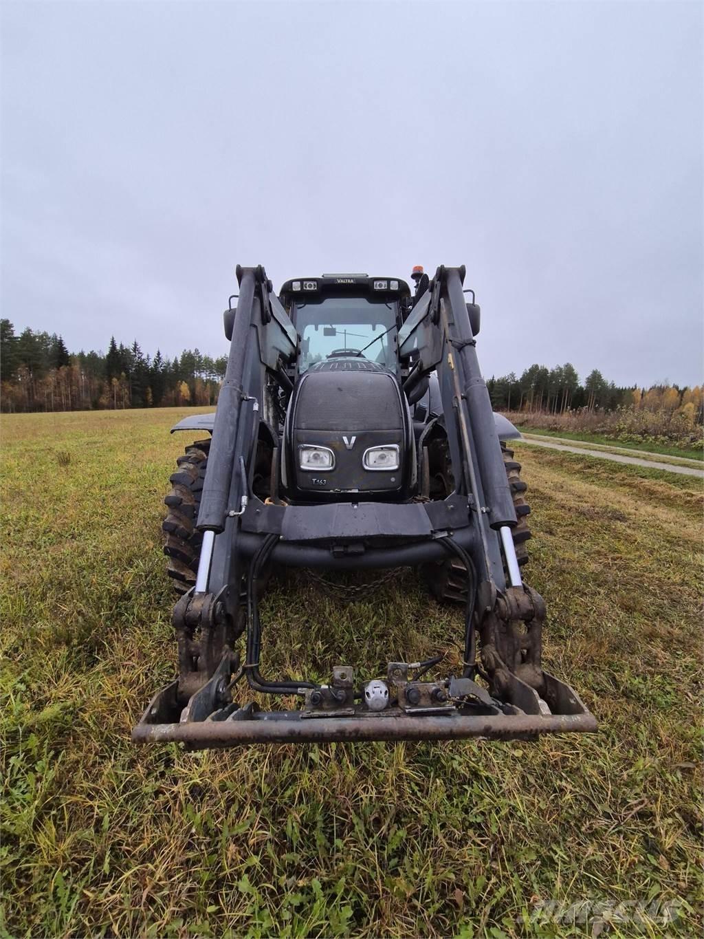 Valtra T163e V Traktoriai