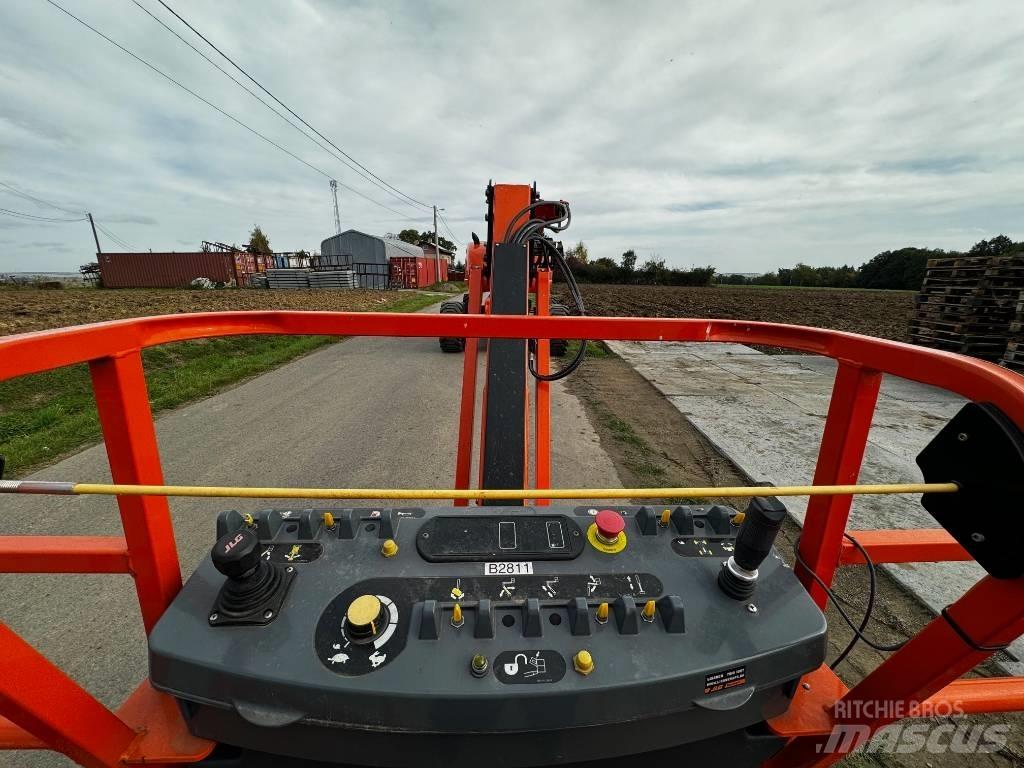 JLG 860 SJ Teleskopiniai keltuvai