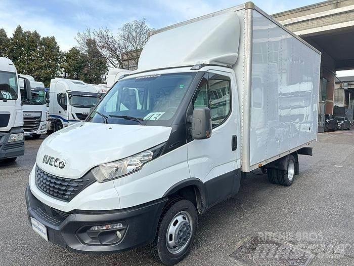 Iveco 35C14 Kita