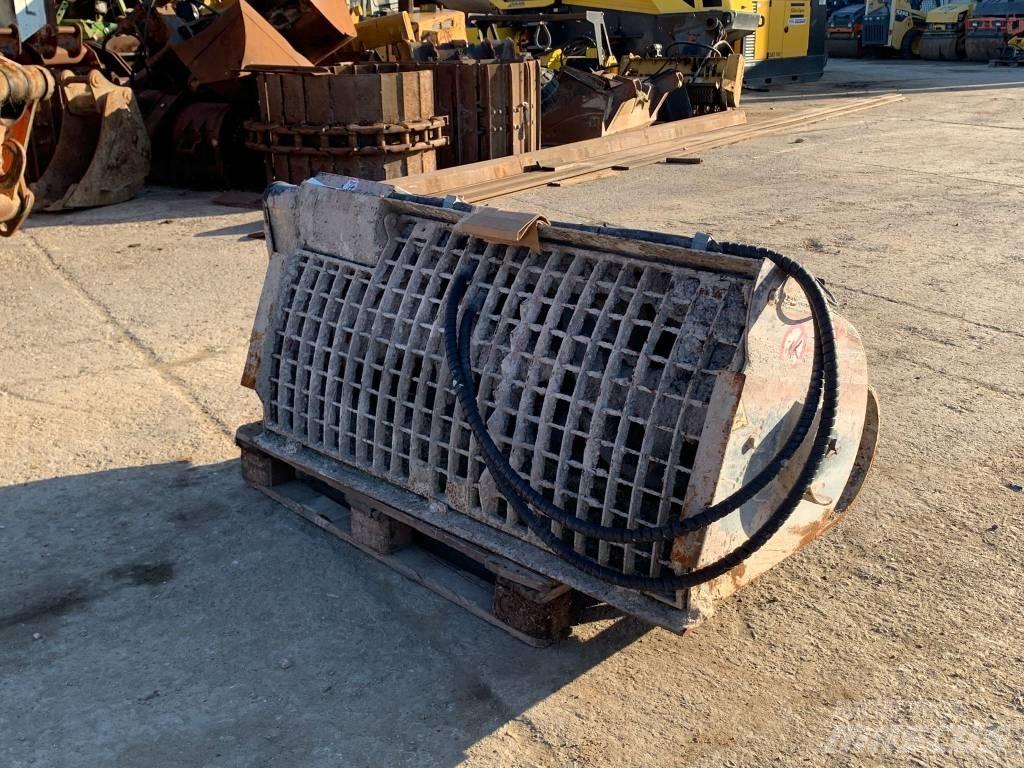  U.EMME 300H Griebtuvai