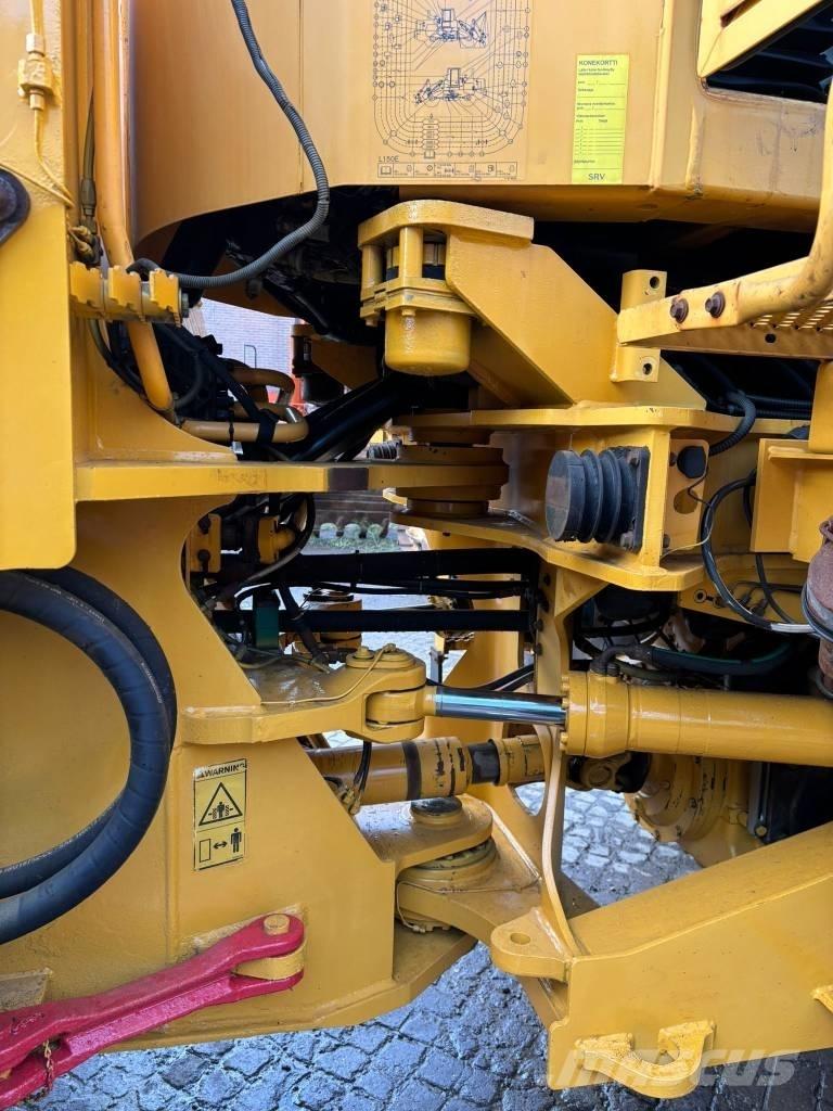 Volvo L 150 E Naudoti ratiniai krautuvai