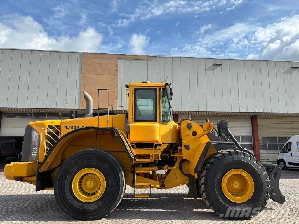 Volvo L 150 E Naudoti ratiniai krautuvai
