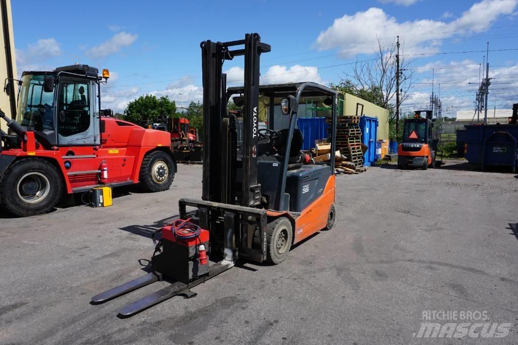Toyota 8FBMT35 Elektriniai šakiniai krautuvai