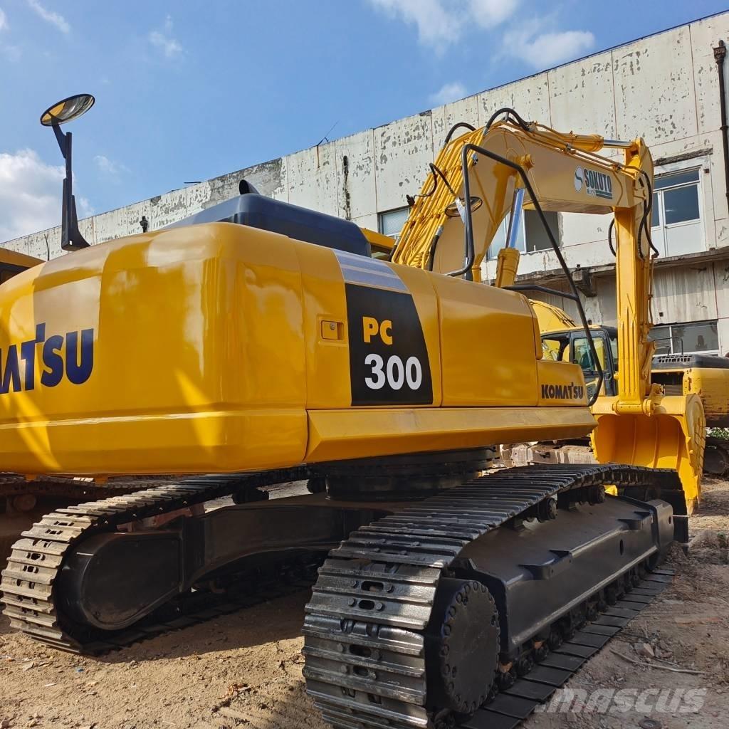 Komatsu PC 300 LC Vikšriniai ekskavatoriai