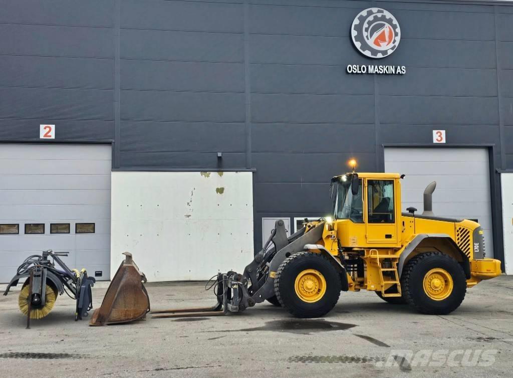 Volvo L 70 E Naudoti ratiniai krautuvai