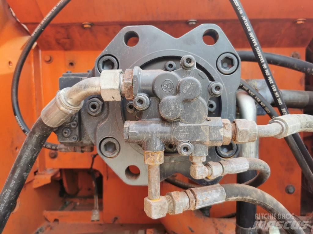 Doosan DX225LC Vikšriniai ekskavatoriai