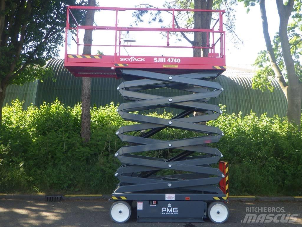 SkyJack SJ4740 Žirkliniai keltuvai