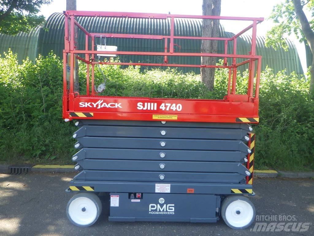 SkyJack SJ4740 Žirkliniai keltuvai