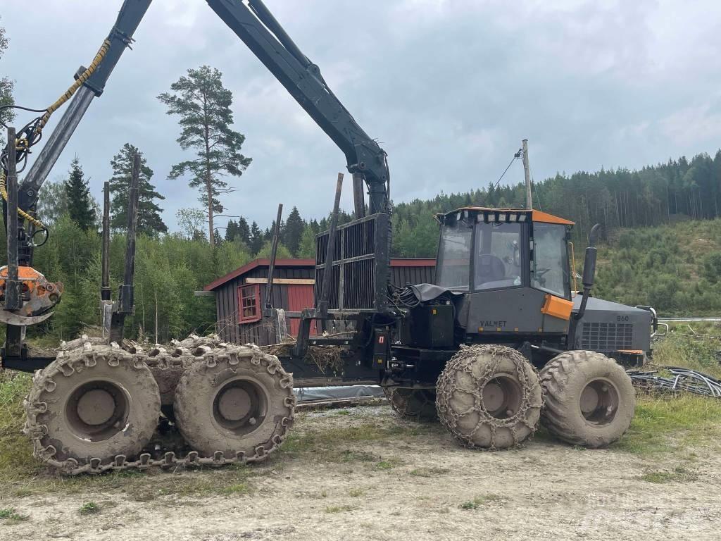 Valmet 860 Naudoti miškovežiai (Forvarderiai)