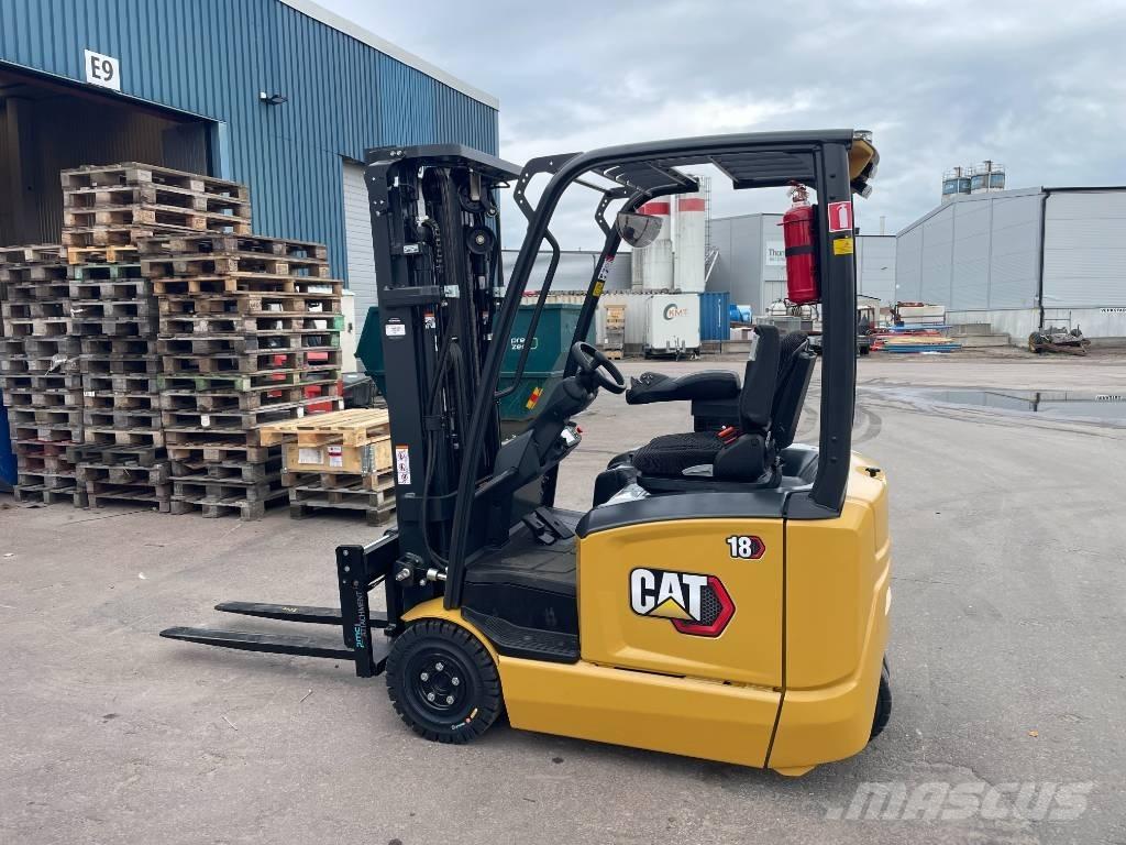 CAT 1,8 Elektriniai šakiniai krautuvai